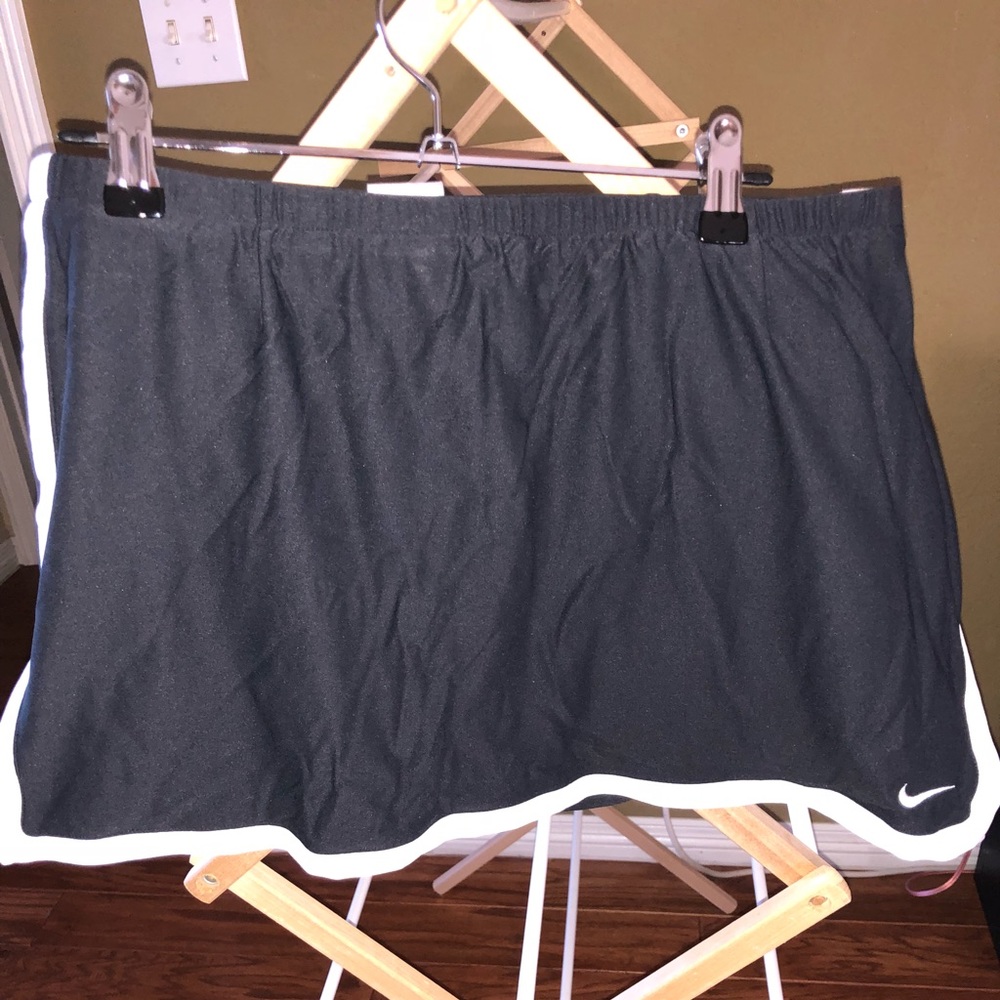 NIKE: Tennis skirt
